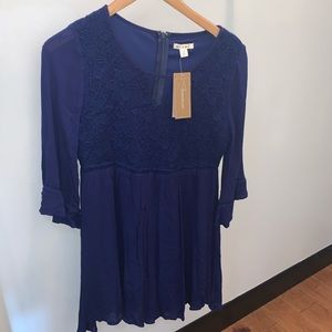 Francesca’s Navy Lace Dress